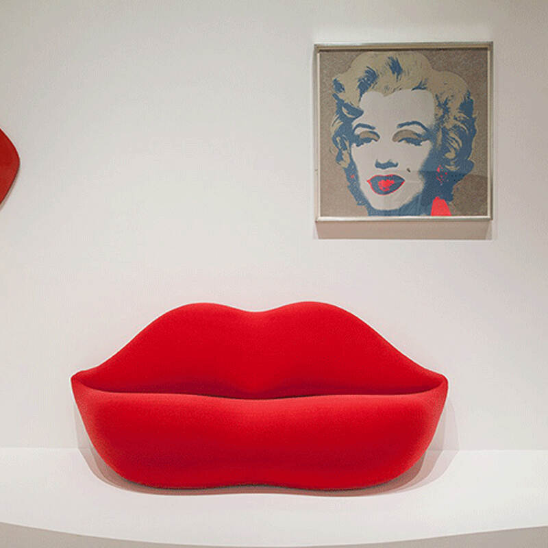 Creative modern simple casual double seat beauty salon clothing store lazy lips sofa